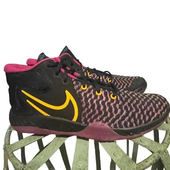 Nike Kevin Durant Trey 5 VIII 'Black Cactus Flower' Basketball Shoes - Picture 4 of 8